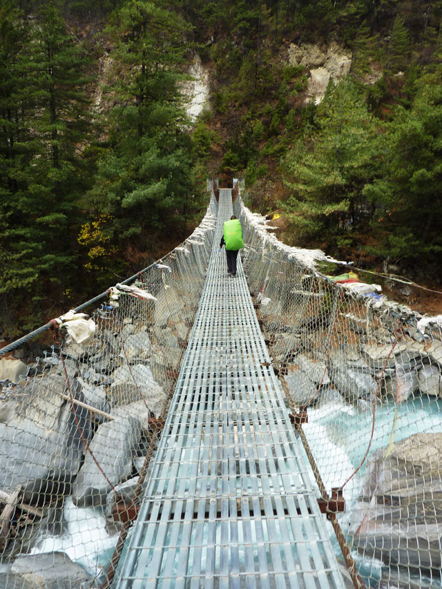 Après ce pont, on arrête de rigoler