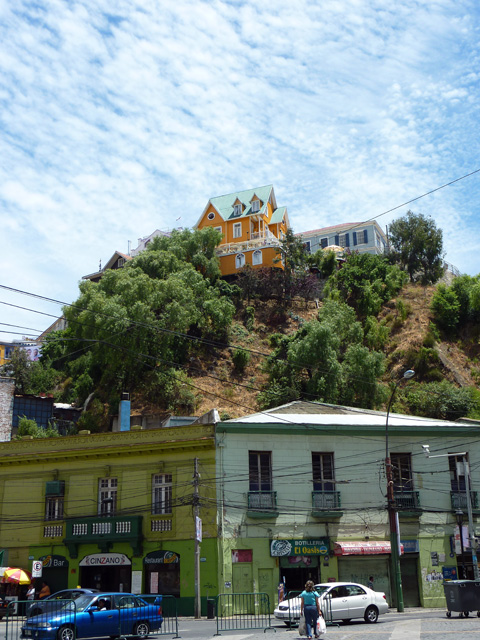 Une maison perchée